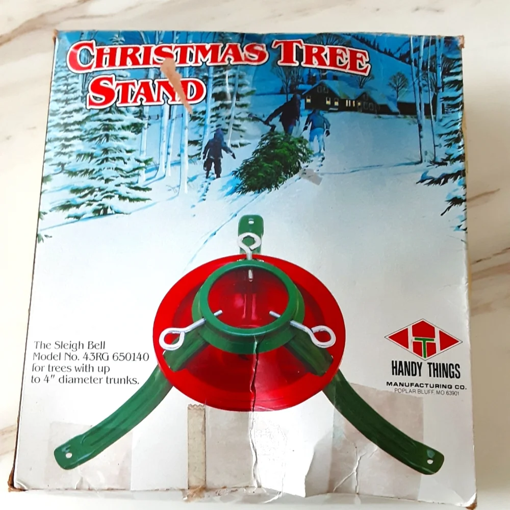 4 Piece Christmas Bundle Handy Things Tree Stand Cardinal Cup Reindeer Stockings
